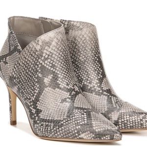 Fergie Women’s Dress boot